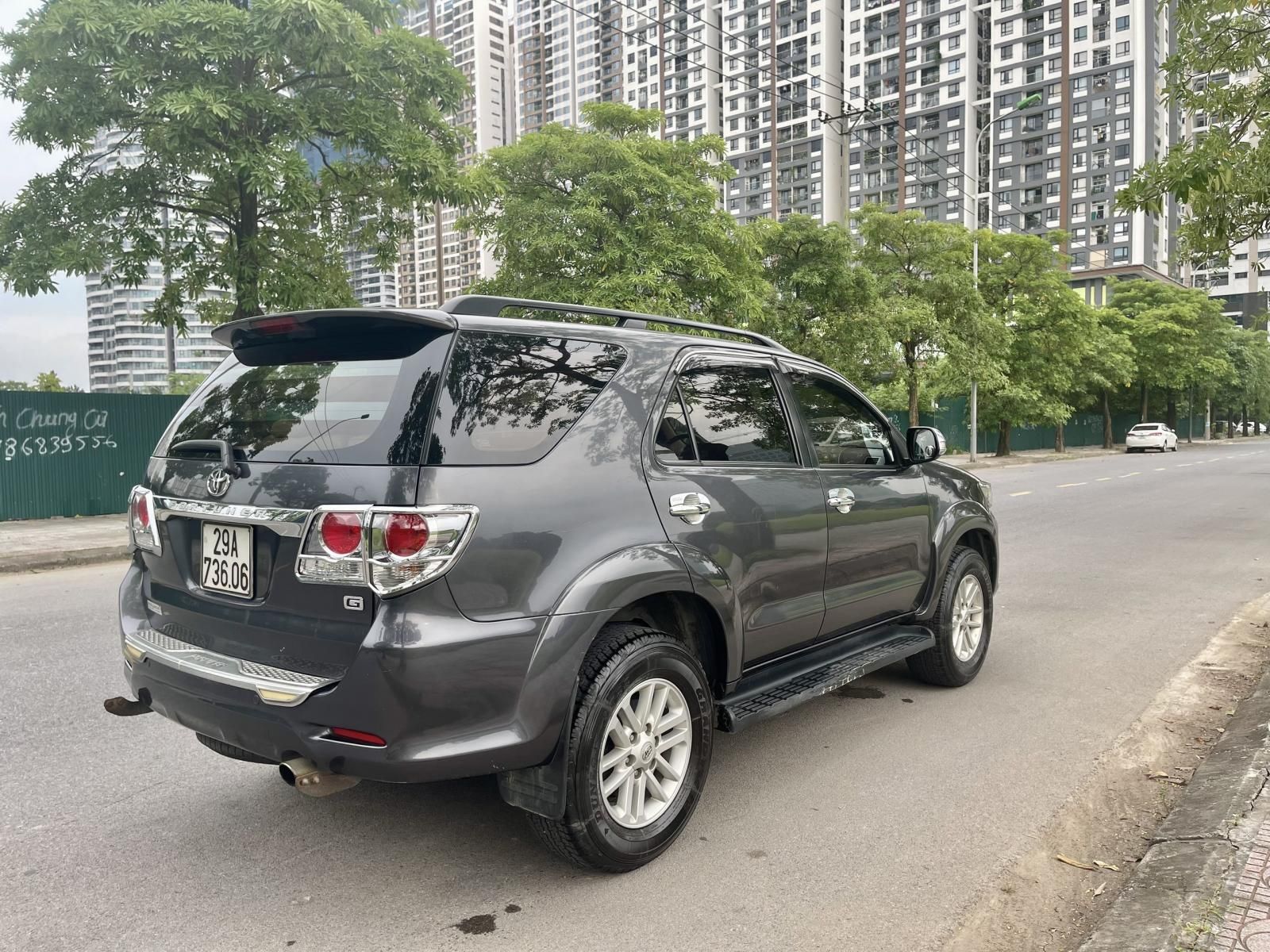 Toyota Fortuner 2013 - Odo 8,7v biển HN