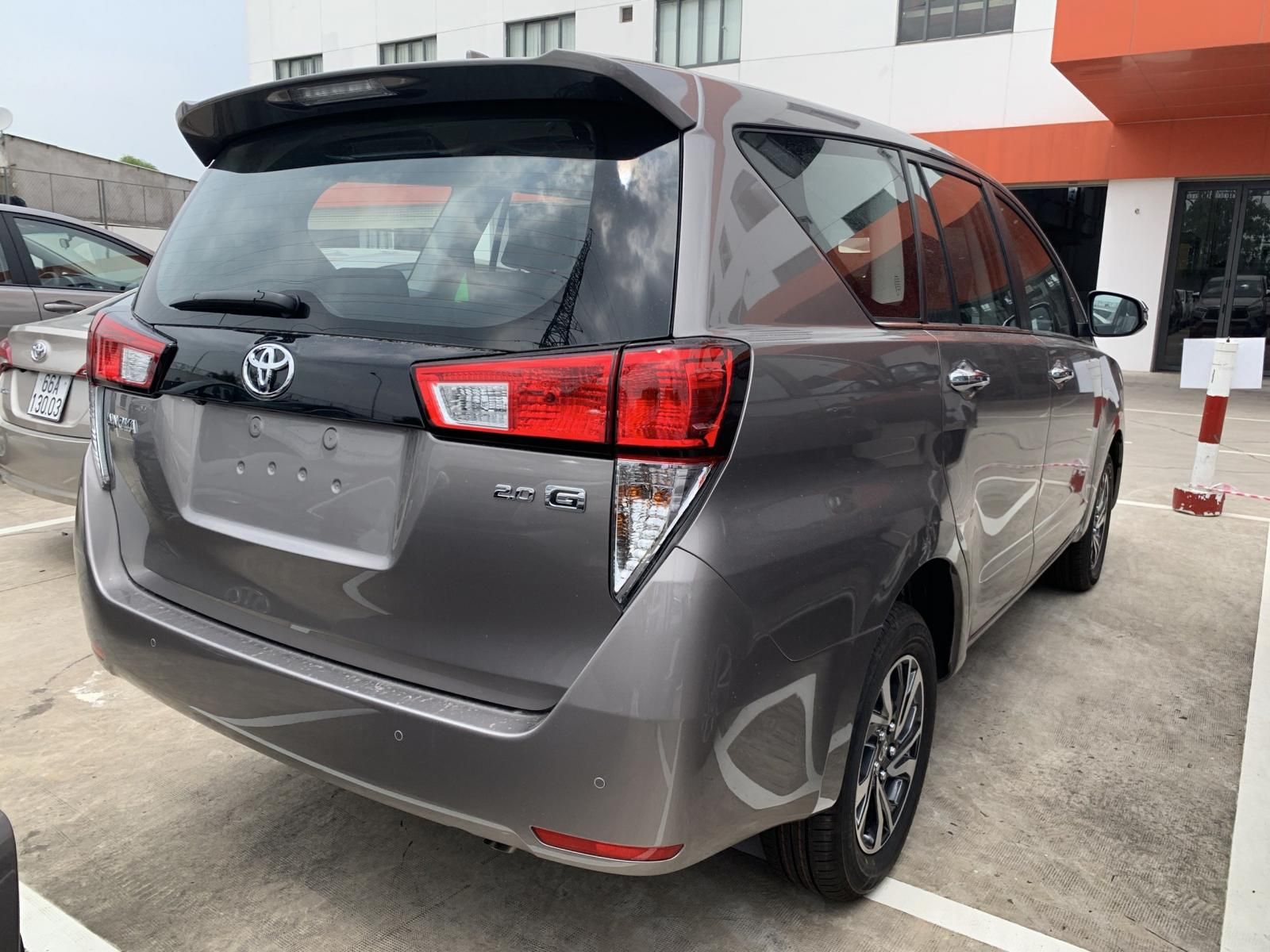 Toyota Innova 2022 - Số tự động giao ngay