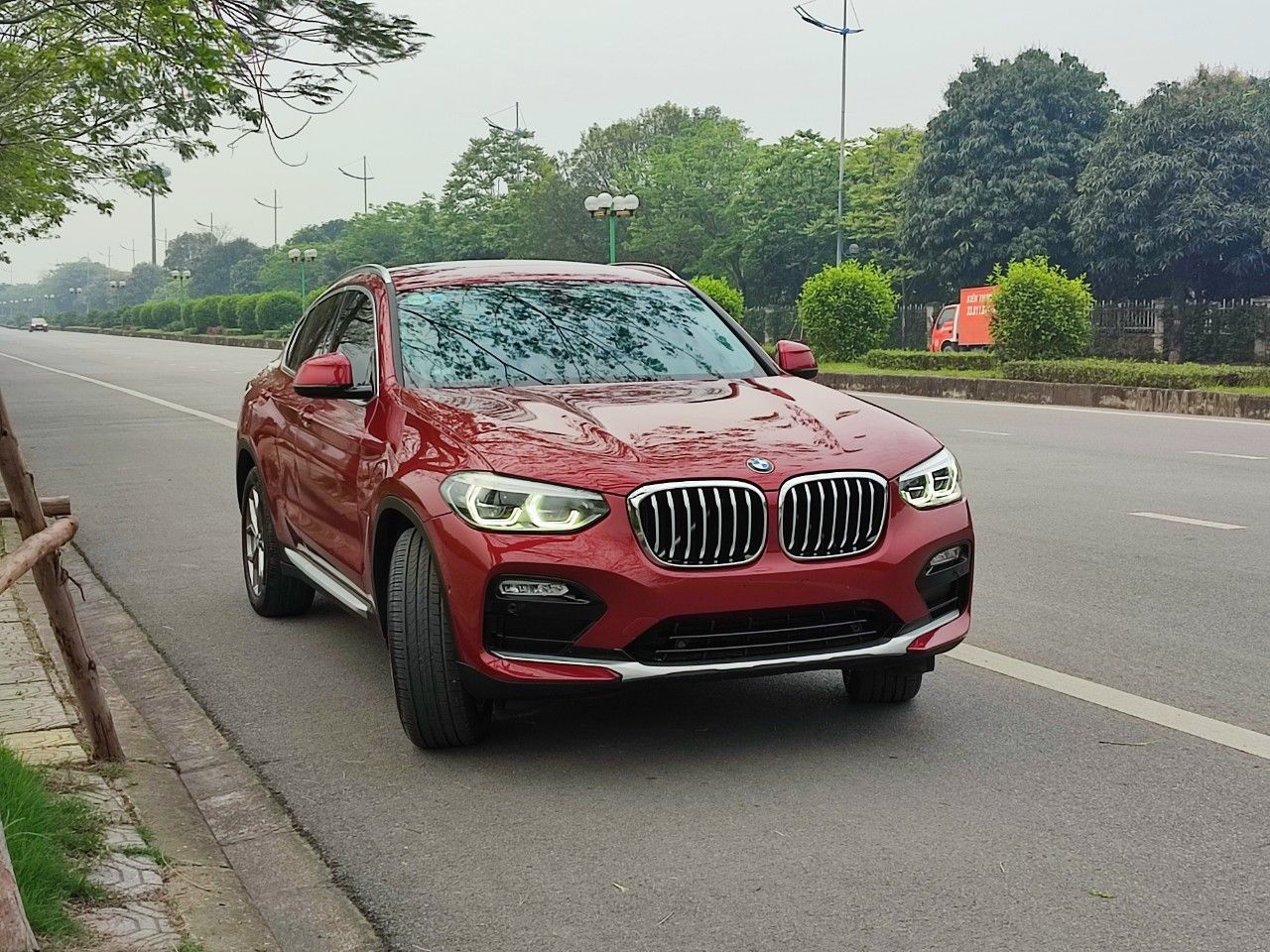 BMW X4 2018 - Màu đỏ, nội thất nâu da bò rất đẹp