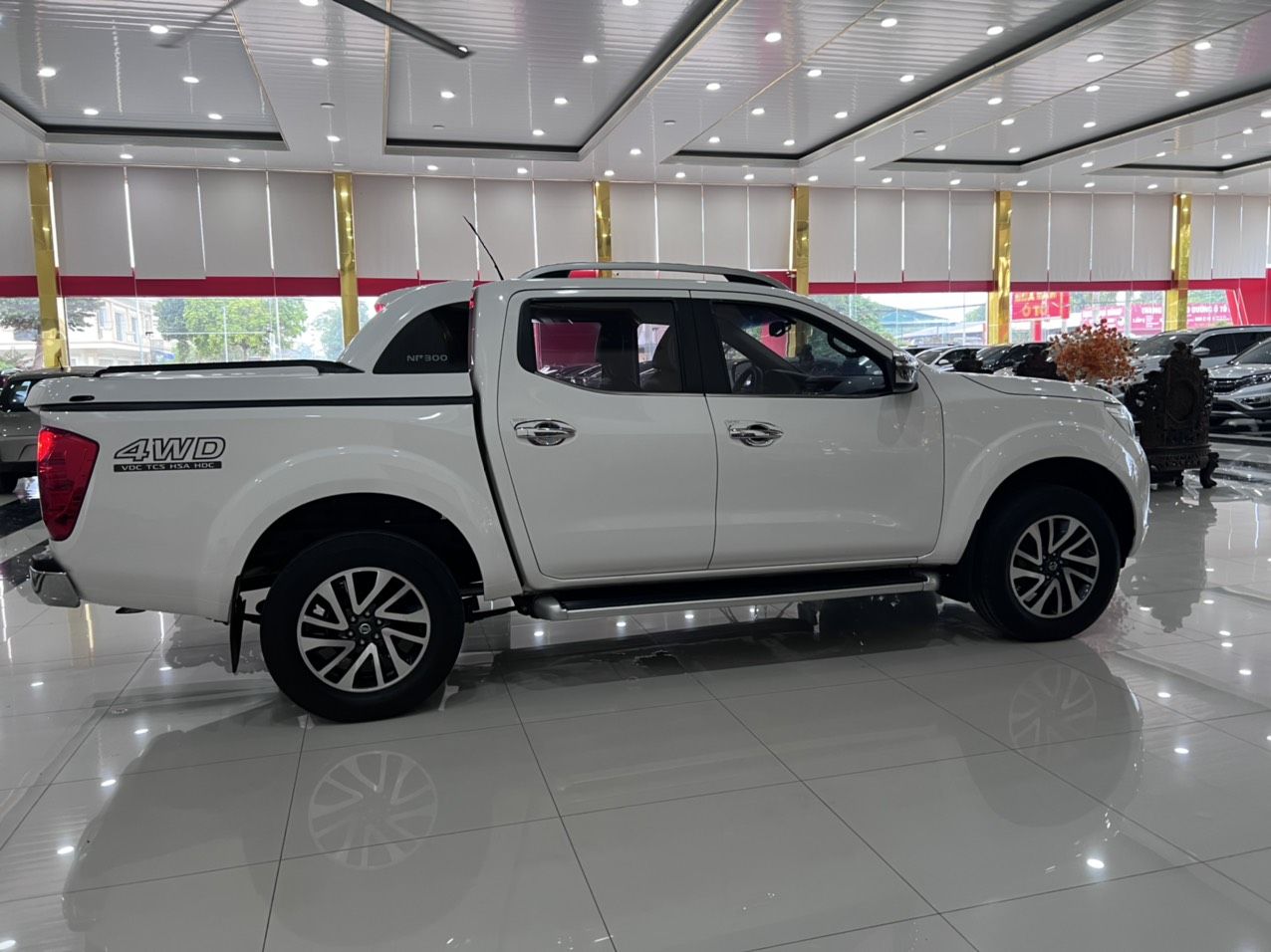 Nissan Navara 2015 - Hai cầu, máy dầu, nhập khẩu