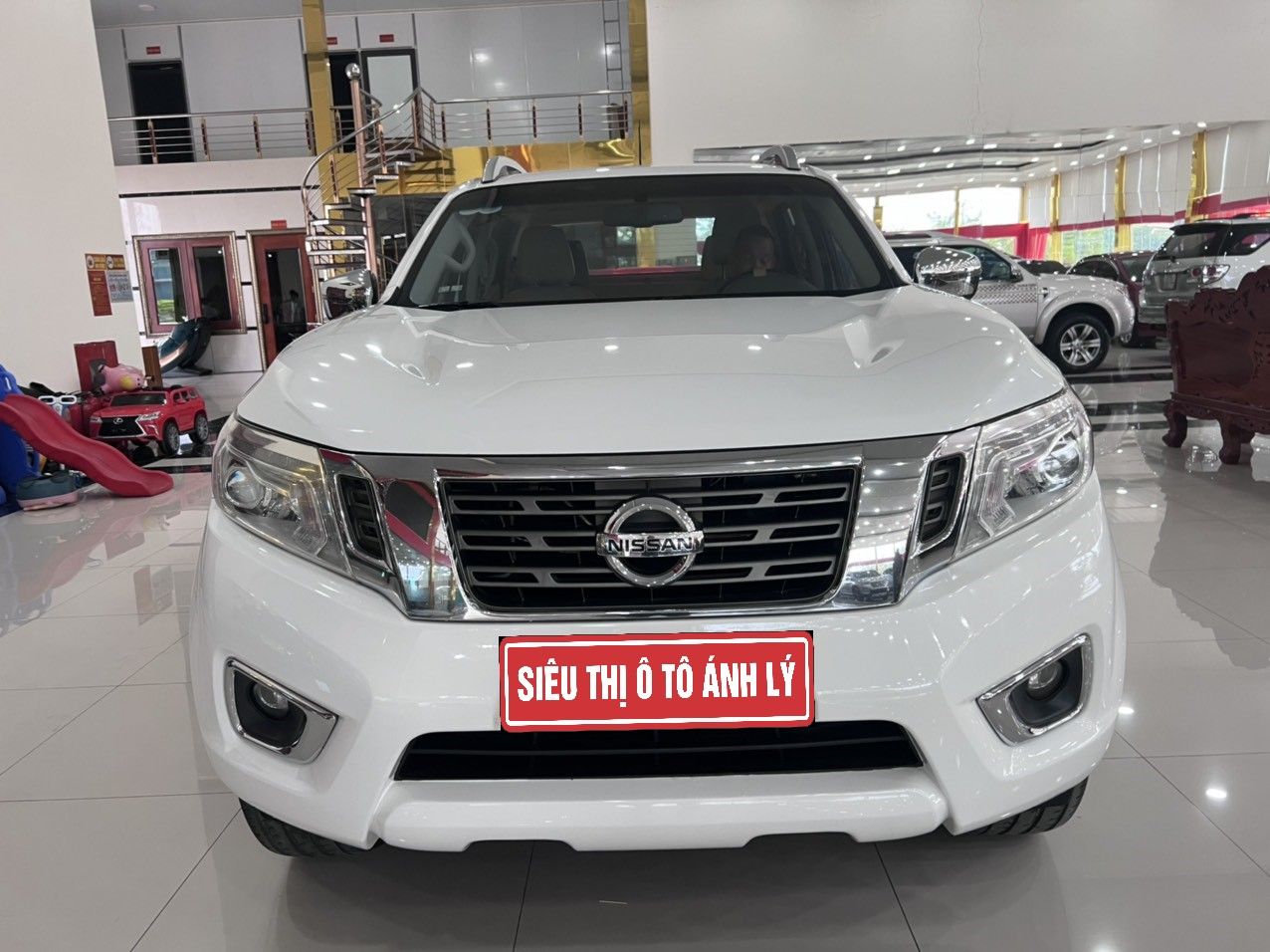 Nissan Navara 2015 - Hai cầu, máy dầu, nhập khẩu