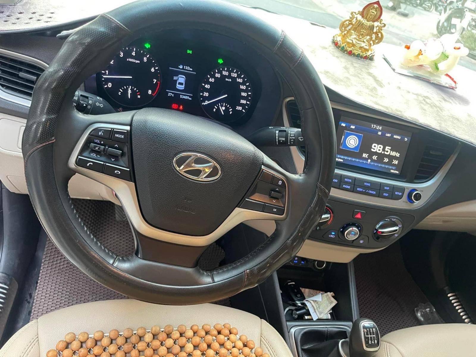 Hyundai Accent 2020 - Cần bán gấp mới 95%