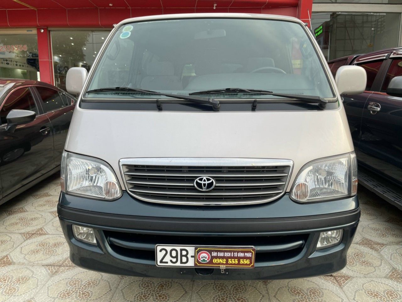 Toyota Hiace 2003 - Cần bán lại xe giá 130tr