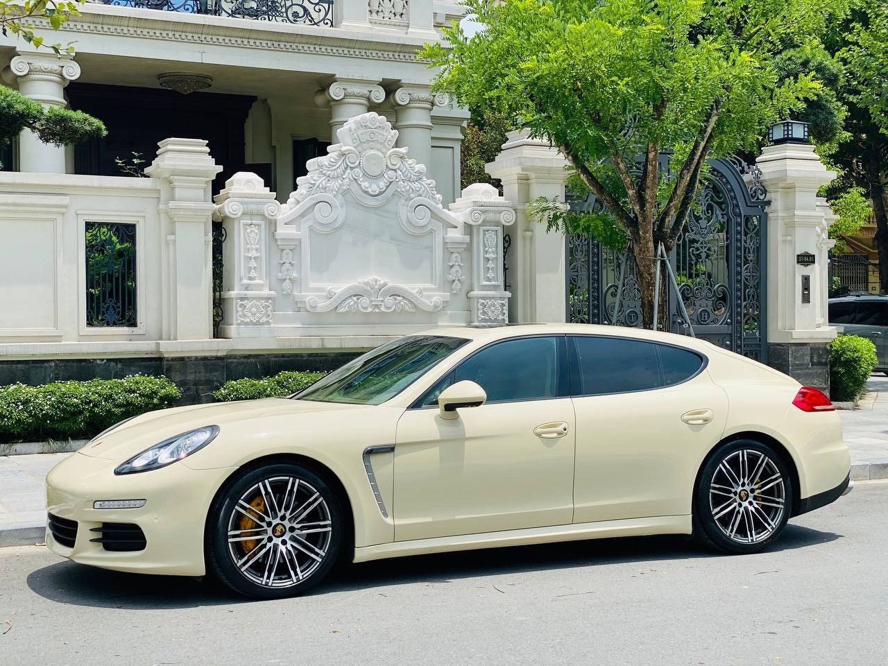 Porsche Panamera 2014 - Biển số TP, tên tư nhân