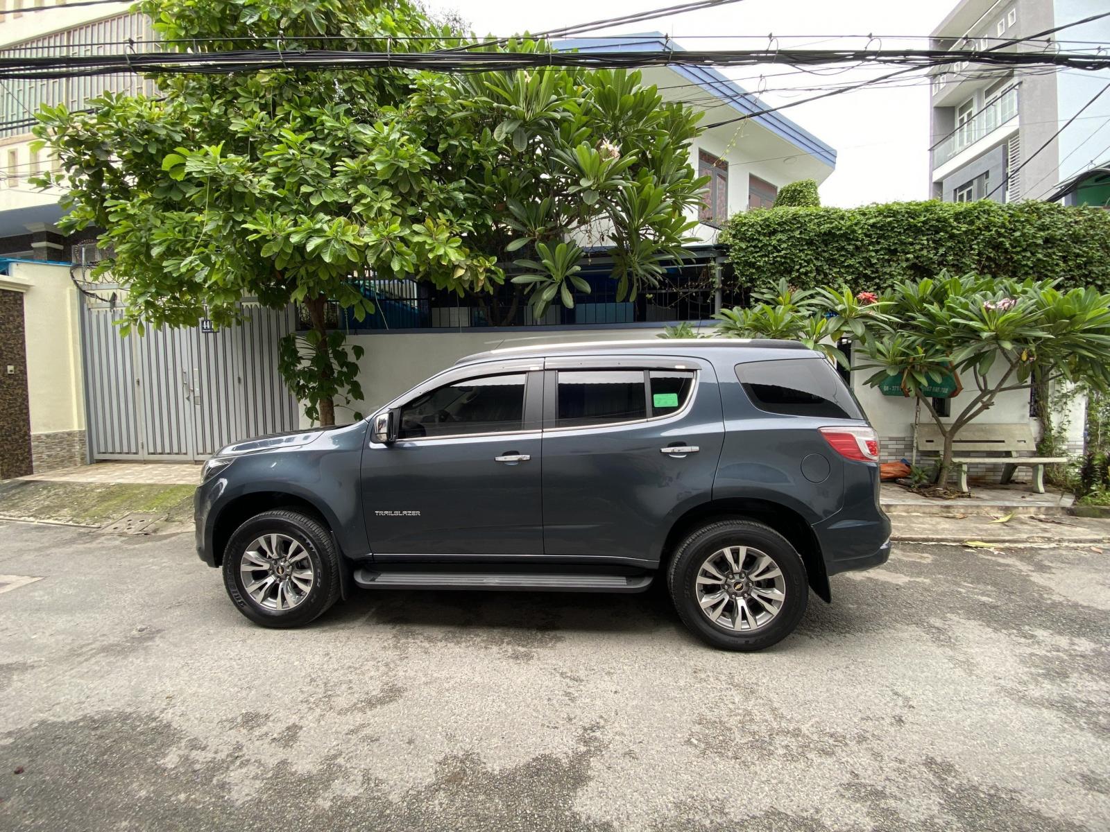 Chevrolet Trail Blazer 2019 - Bán xe Chevrolet Trail Blazer đời 2019, màu xám