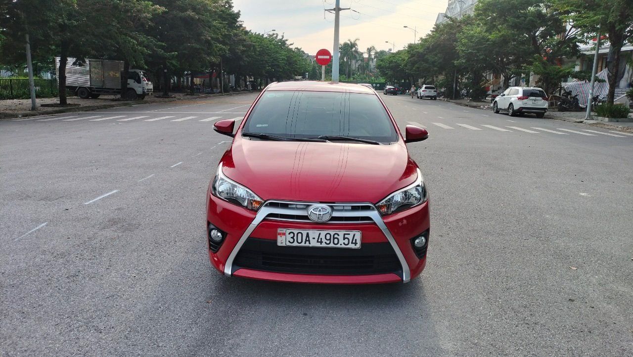 Toyota Yaris 2014 - Đăng ký tư nhân sử dụng, odo hơn 7v km. Giá 423tr