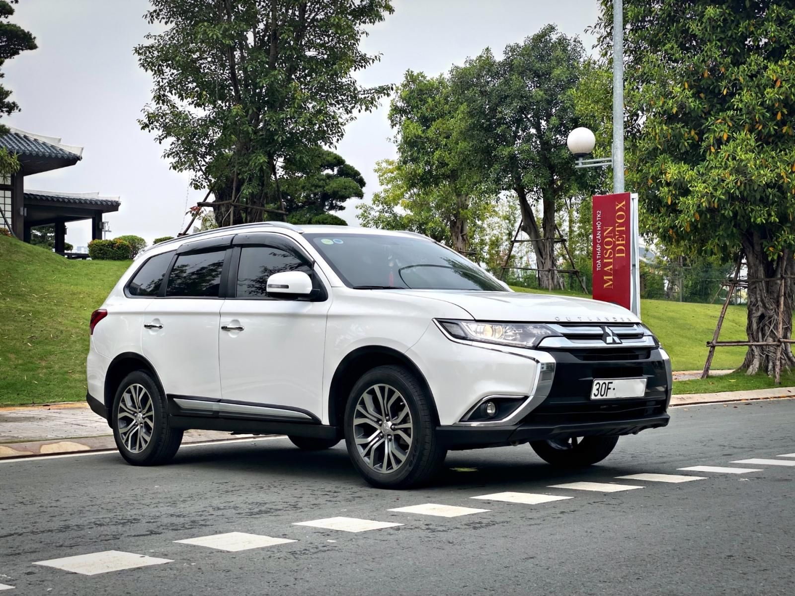 Mitsubishi Outlander 2018 - Nhập khẩu giá tốt 680tr