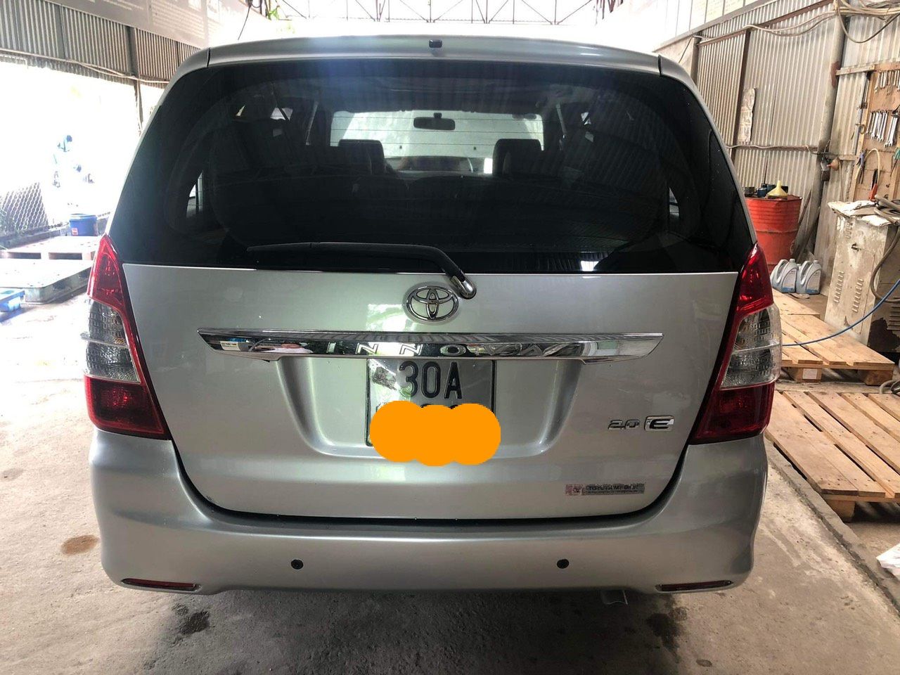 Toyota Innova 2014 - Màu bạc giá cạnh tranh