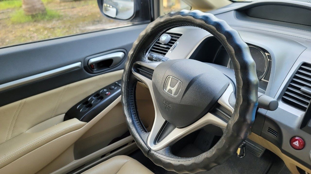 Honda Civic 2011 - Đẹp nhất Việt Nam, zin lót sàn