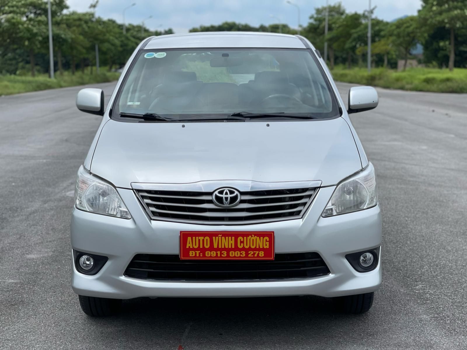 Toyota Innova 2012 - Đăng ký lần đầu 2012 mới 95%