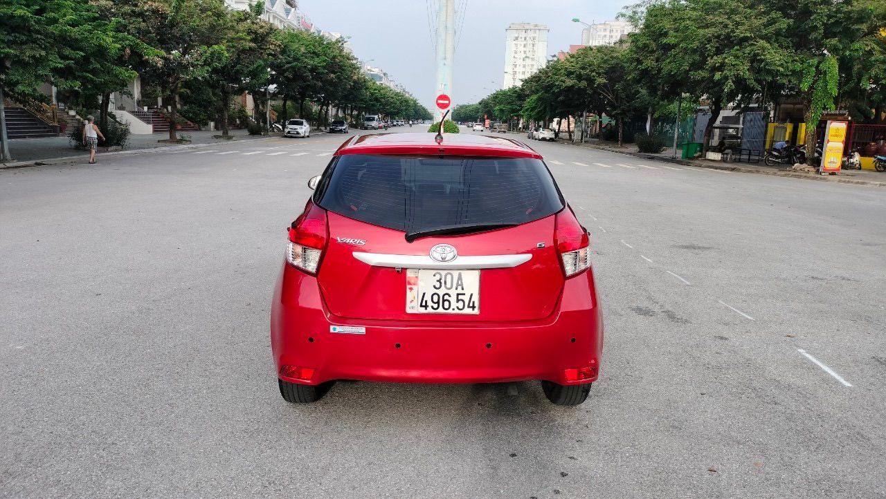 Toyota Yaris 2014 - Đăng ký tư nhân sử dụng, odo hơn 7v km. Giá 423tr