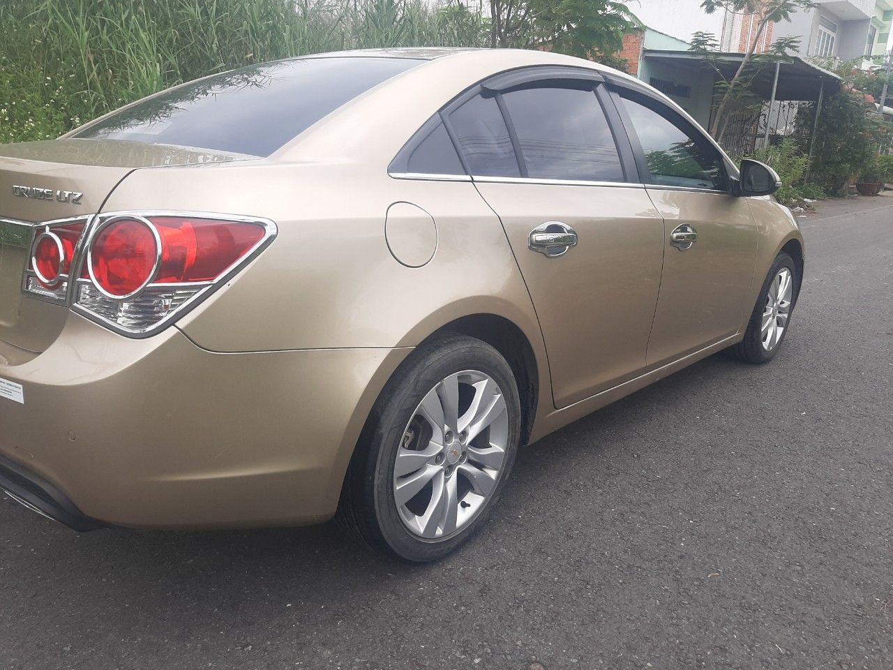 Chevrolet Cruze 2015 - Giá 350 triệu