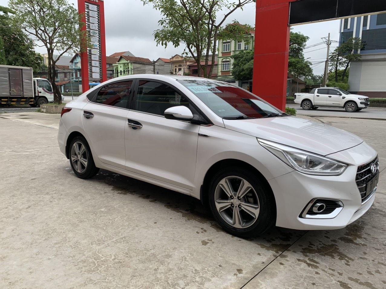 Hyundai Accent 2019 - Phiên bản full kịch nóc, trang bị nhiều option