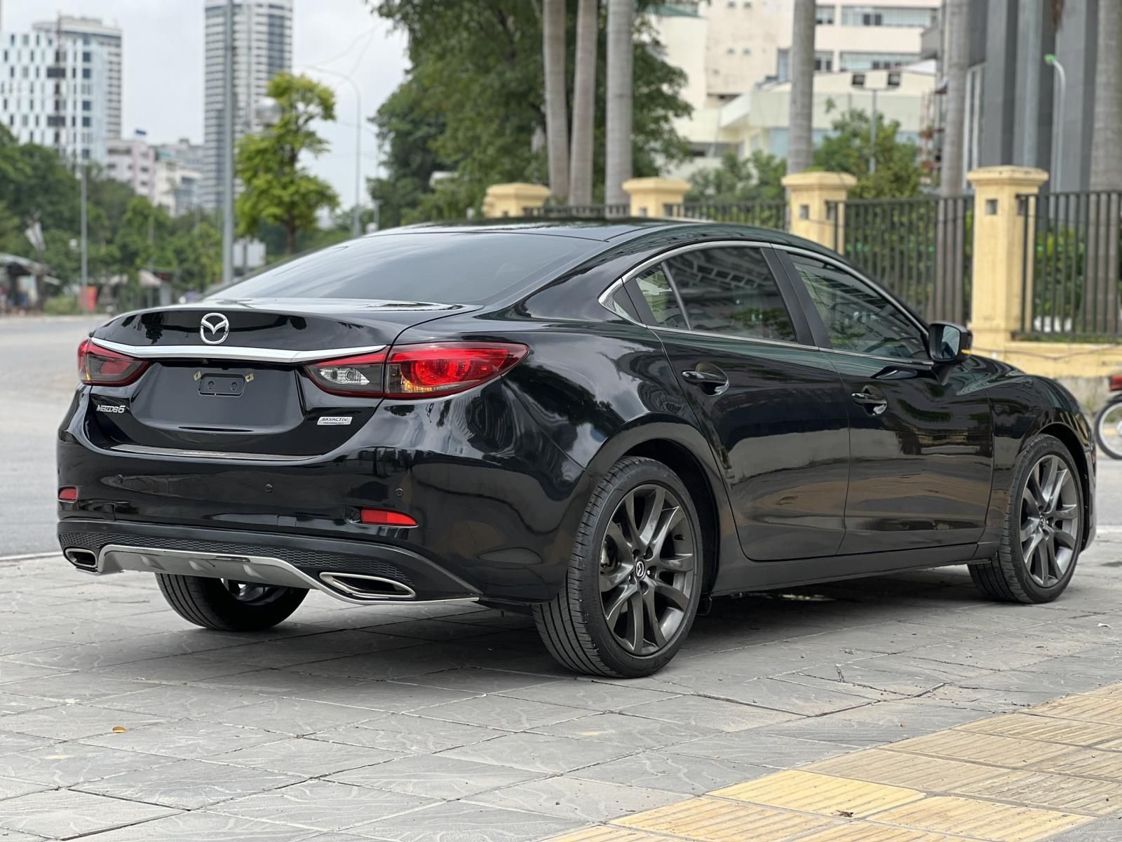 Mazda 6 2017 - Tặng kèm gói test + bảo dưỡng xe 1 năm