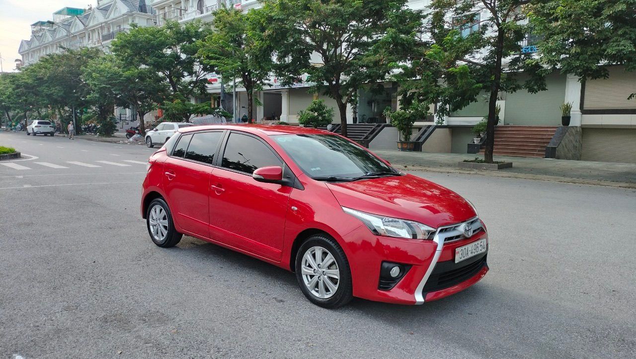 Toyota Yaris 2014 - Đăng ký tư nhân sử dụng, odo hơn 7v km. Giá 423tr