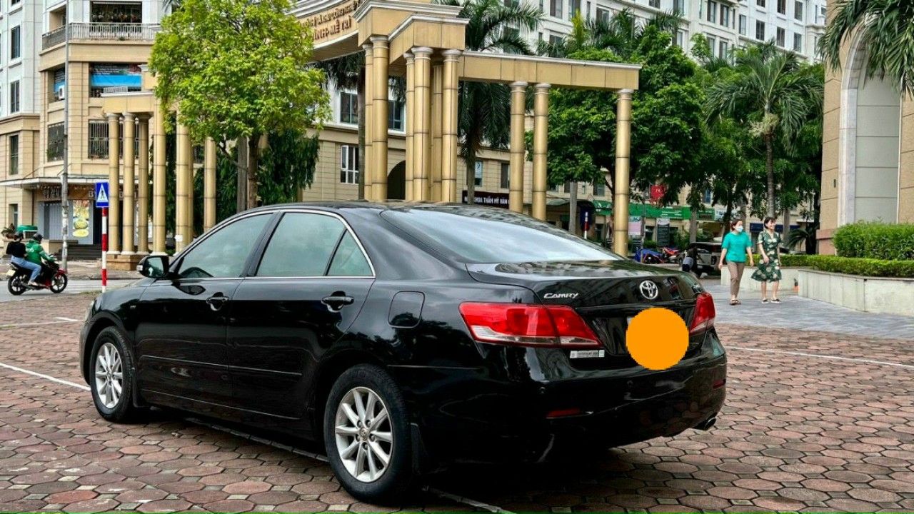 Toyota Camry 2010 - Màu đen, nhập khẩu