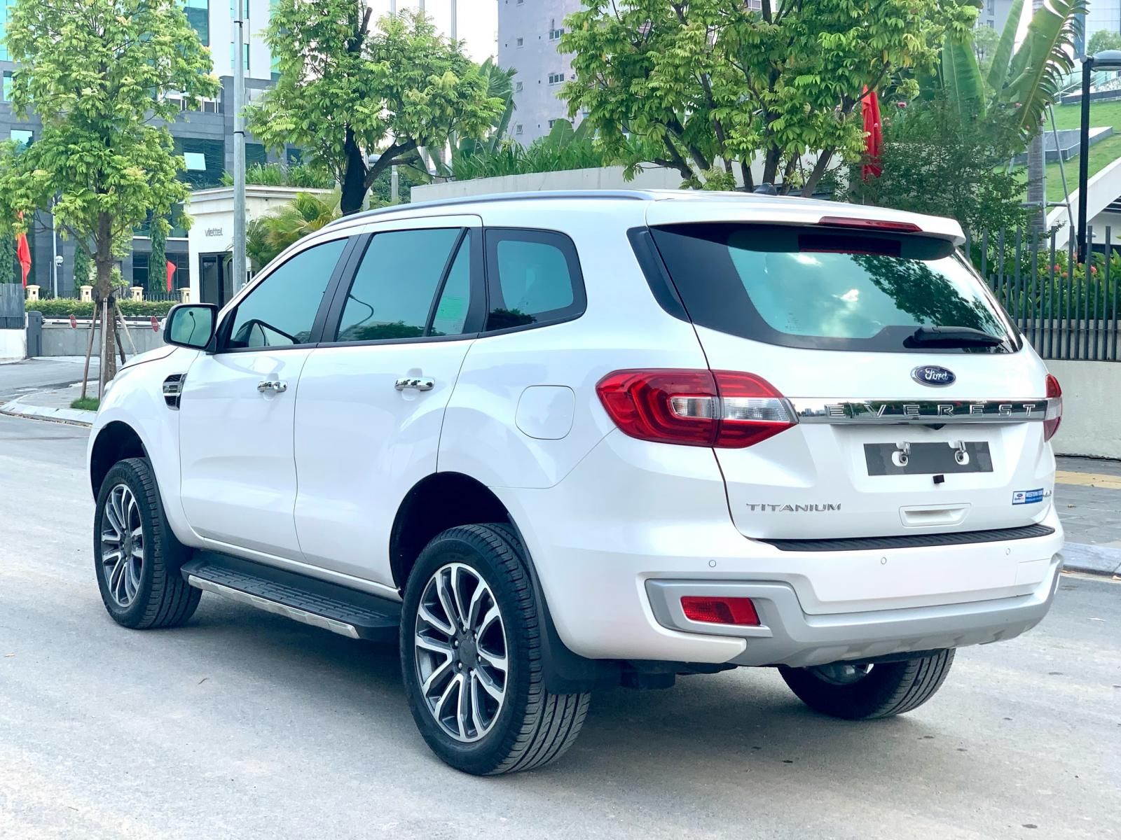 Ford Everest 2022 - Cần bán xe gia đình giá tốt như mới