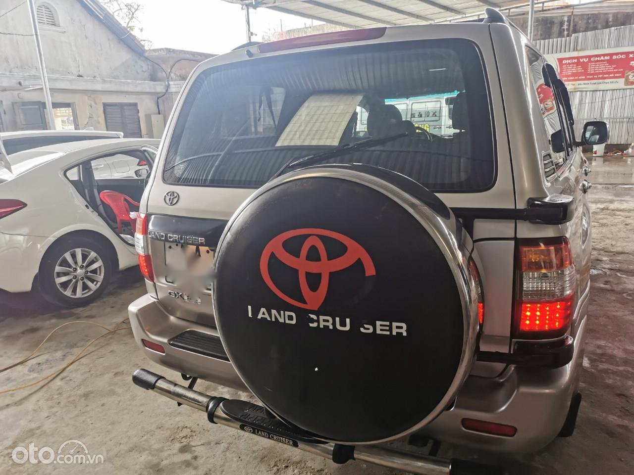 Toyota Land Cruiser 2001 - Cần bán xe 2 cầu, máy xăng