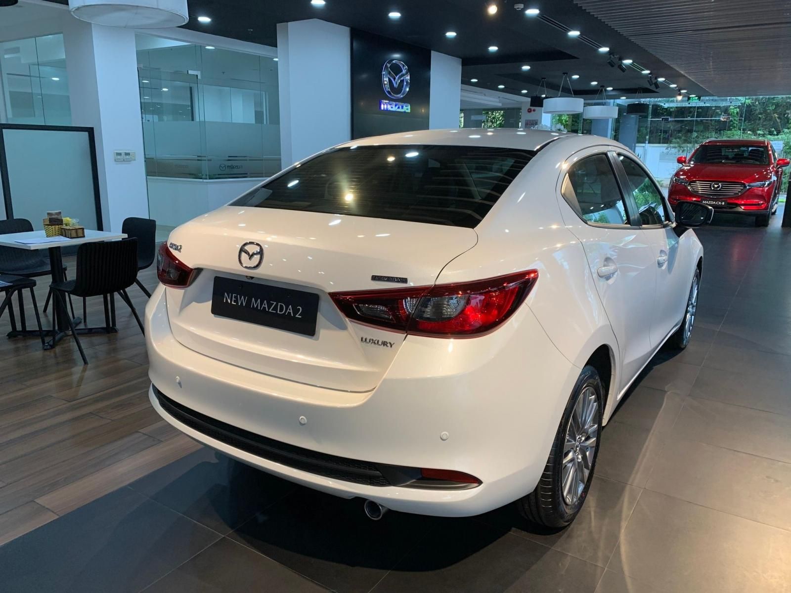 Mazda 2 2022 - Màu trắng, giá chỉ 479 triệu