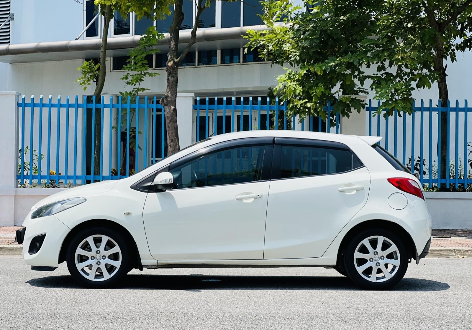 Mazda 2 2013 - Biển vip cần bán