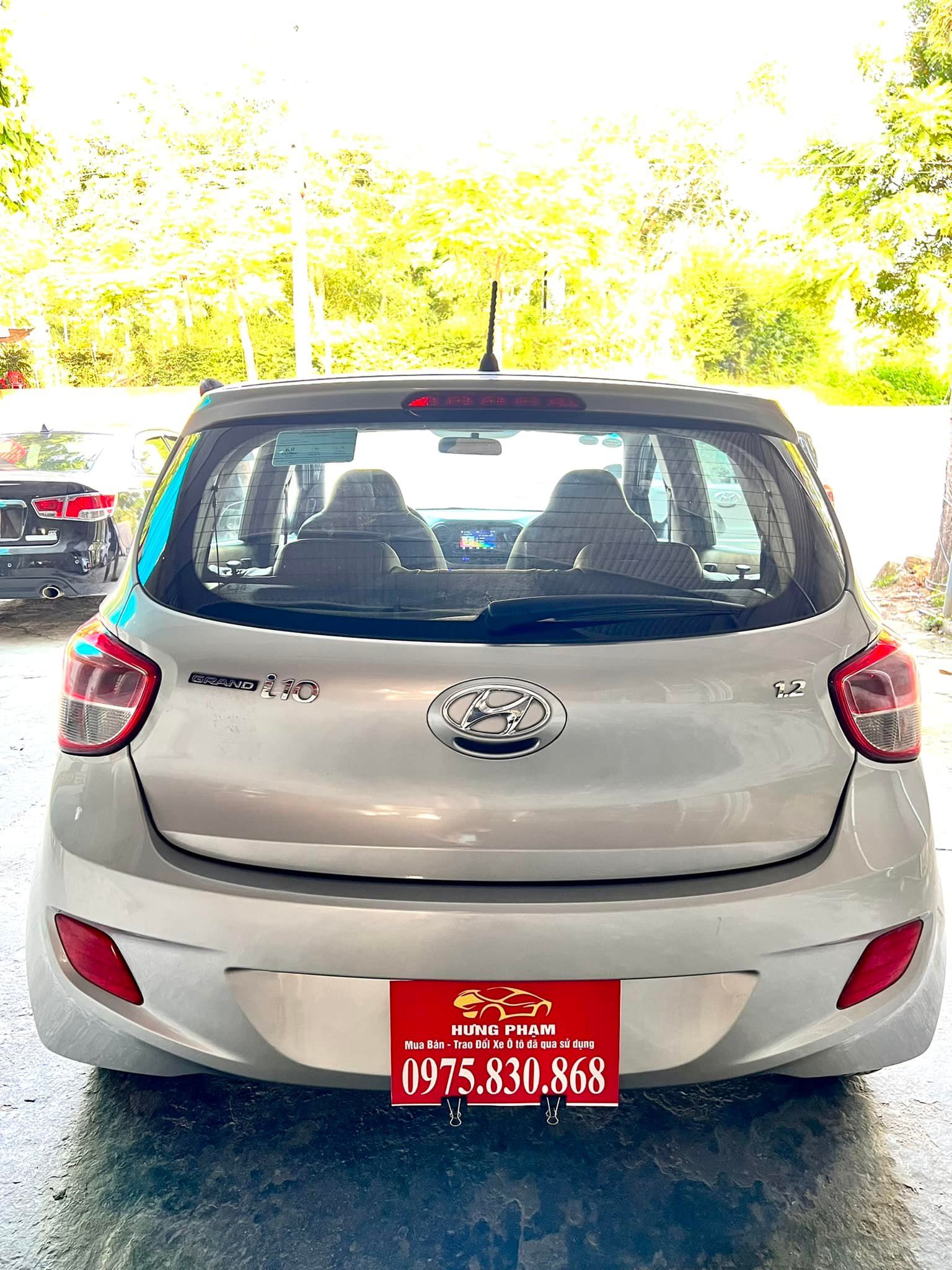 Hyundai Grand i10 2016 - Màu bạc