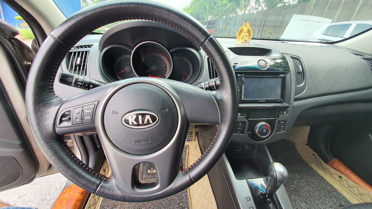 Kia Forte 2010 - Màu xám xe gia đình
