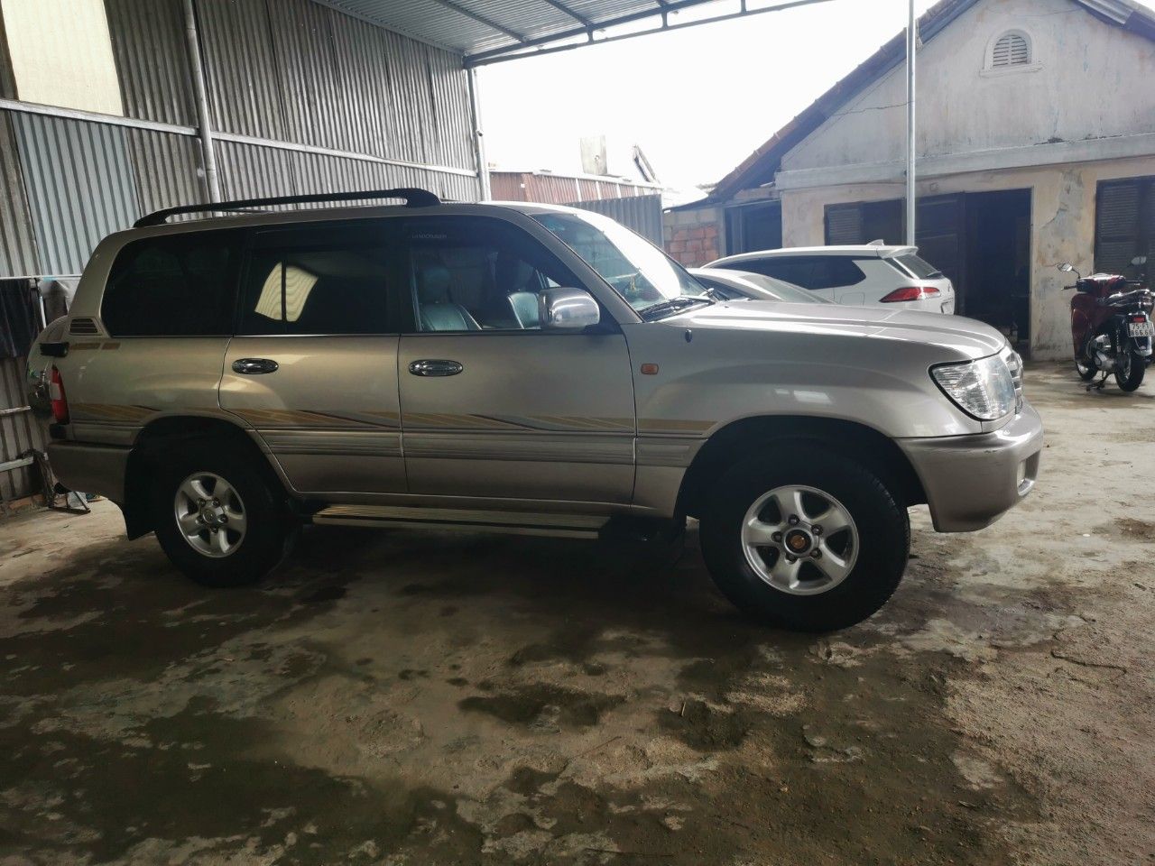 Toyota Land Cruiser 2001 - Cần bán xe 2 cầu, máy xăng