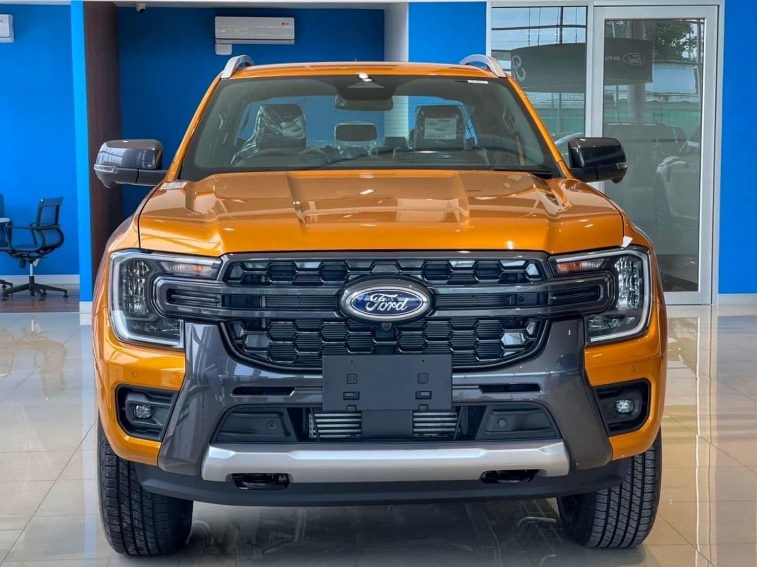 Ford Ranger 2023 - Đặt cọc hôm nay để nhận ưu đãi tốt nhất - Giảm 50% thuế trước bạ cùng nhiều phần quà hấp dẫn