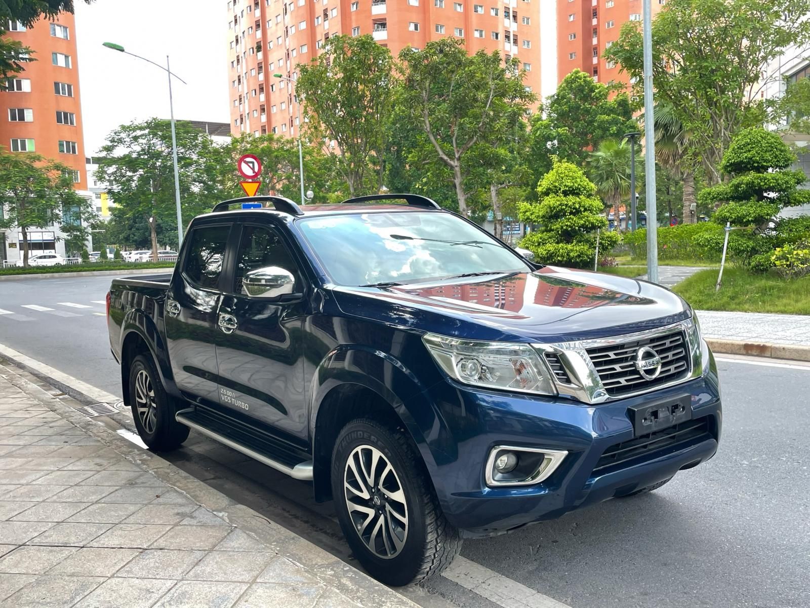 Nissan Navara 2017 - Nhập khẩu giá tốt, tặng thẻ bảo dưỡng free 1 năm