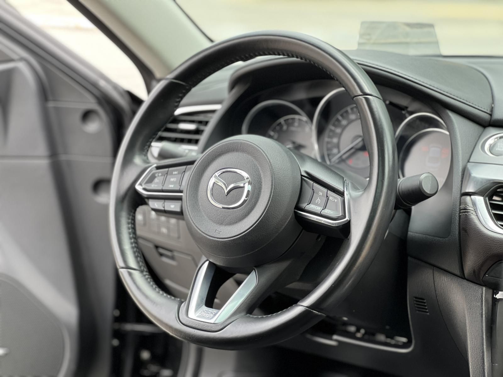 Mazda 6 2017 - Tặng kèm gói test + bảo dưỡng xe 1 năm