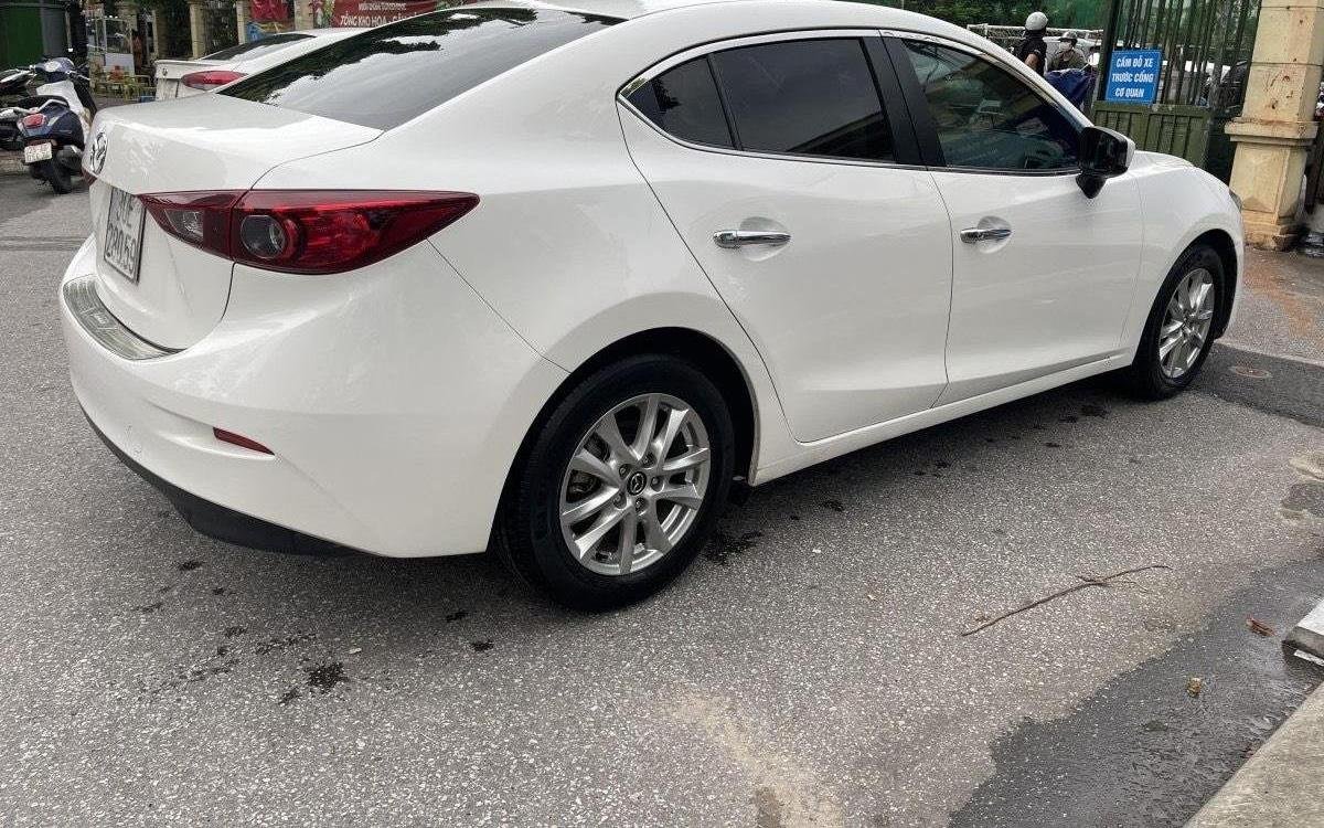 Mazda 3 2017 - Màu trắng