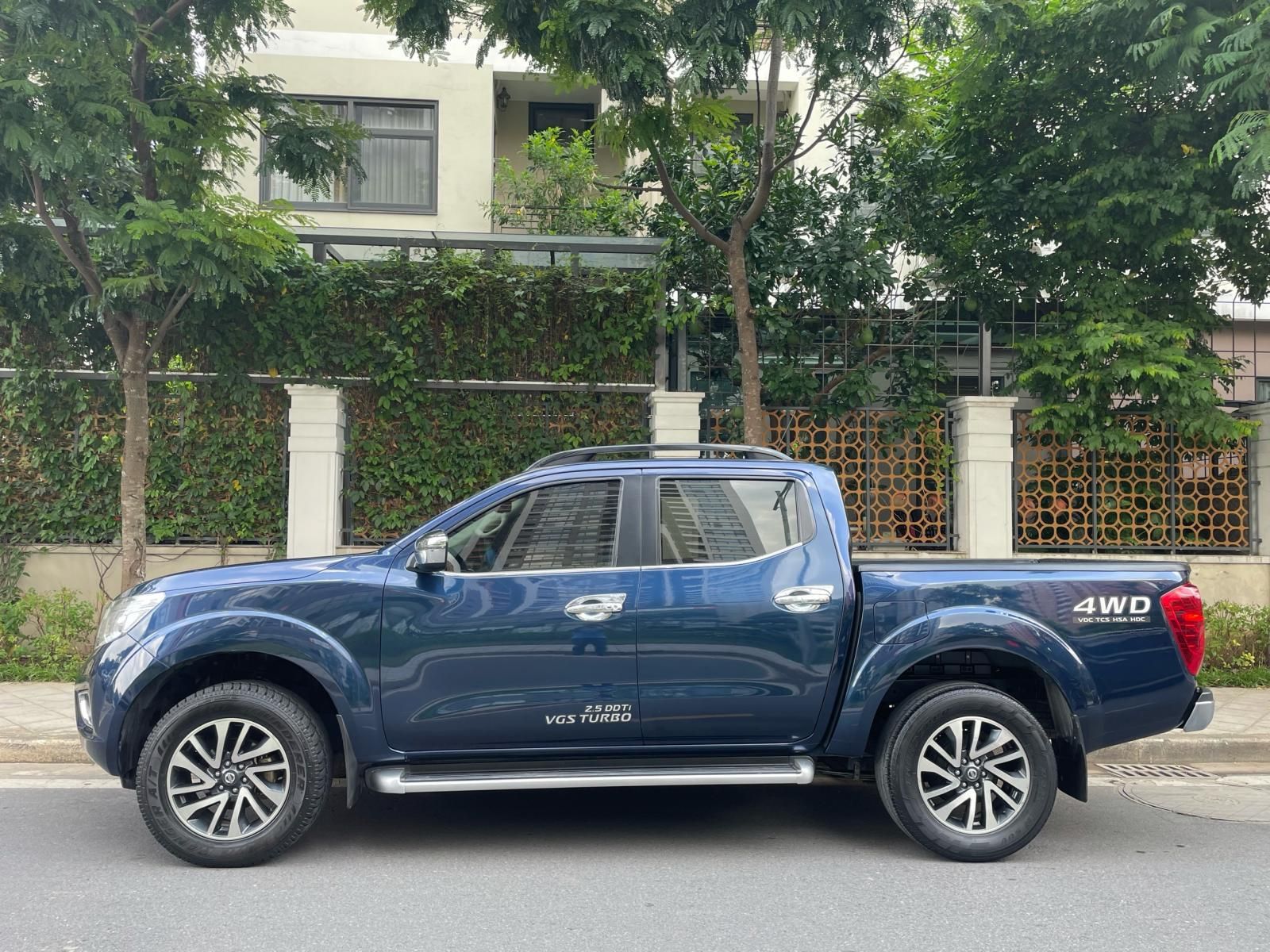 Nissan Navara 2017 - Nhập khẩu giá tốt, tặng thẻ bảo dưỡng free 1 năm