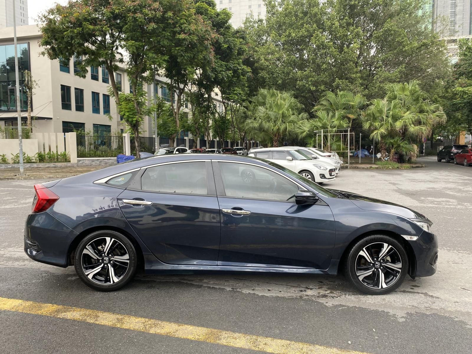 Honda Civic 2016 - Biển Hà Nội, xe không lỗi nhỏ