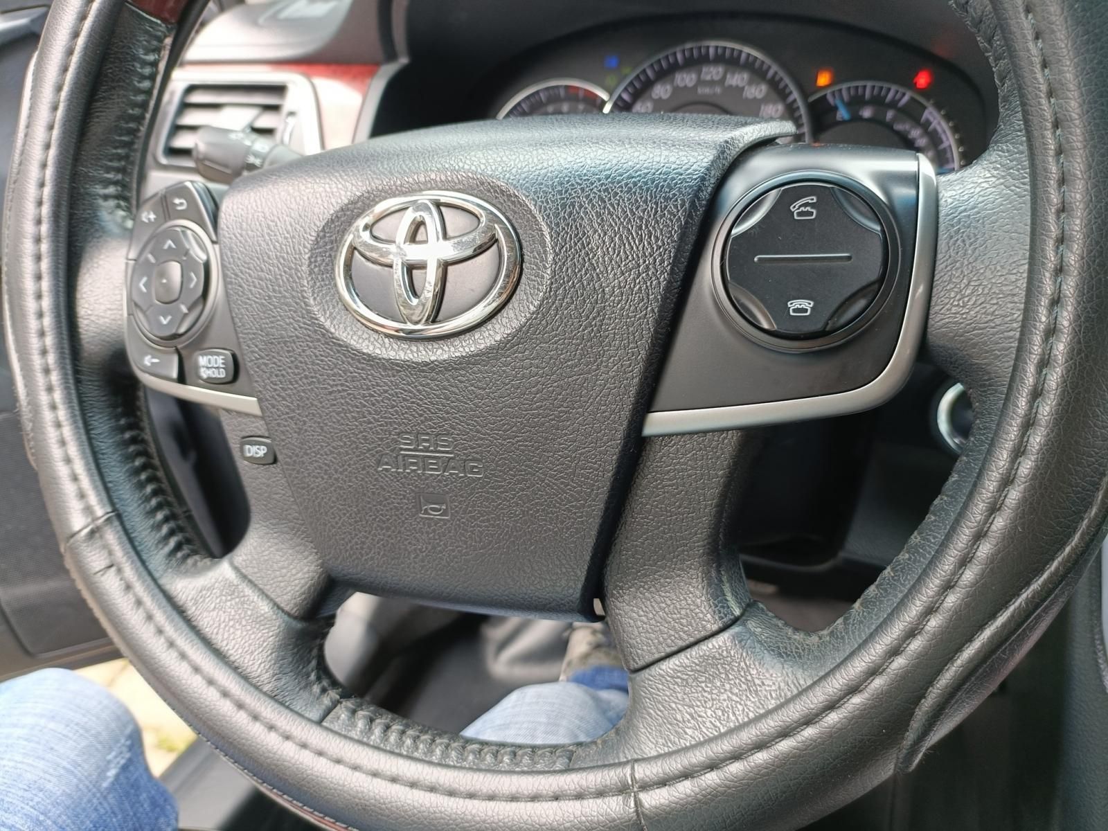 Toyota Camry 2013 - Xe màu đen