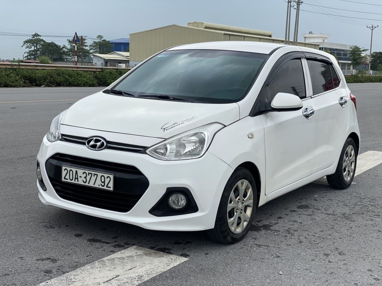 Hyundai Grand i10 2014 - Màu trắng, 195 triệu