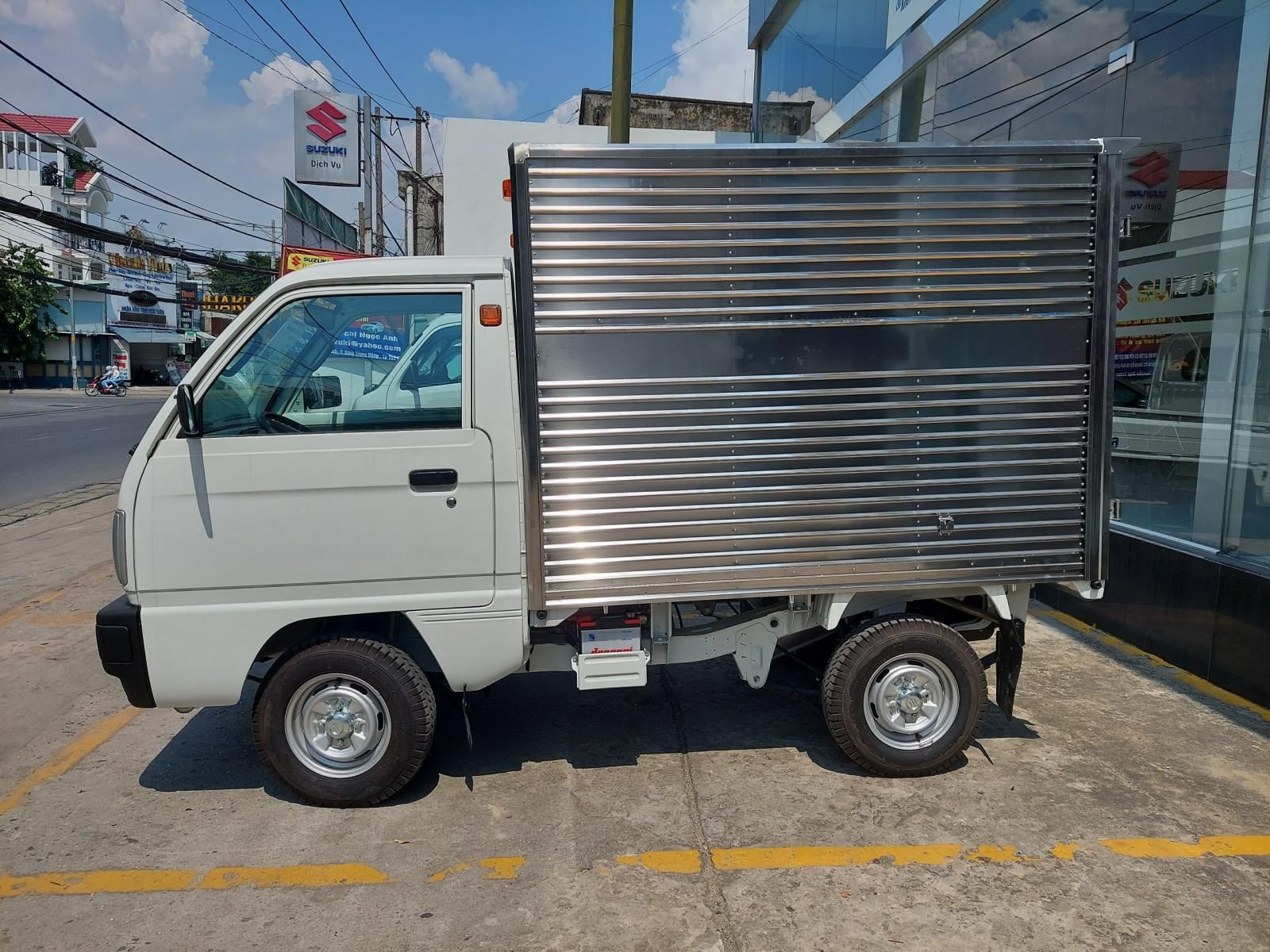 Suzuki Super Carry Truck 2022 - Sẵn xe giao ngay lăn bánh chỉ từ 40tr - Tặng bộ phụ kiện chính hãng