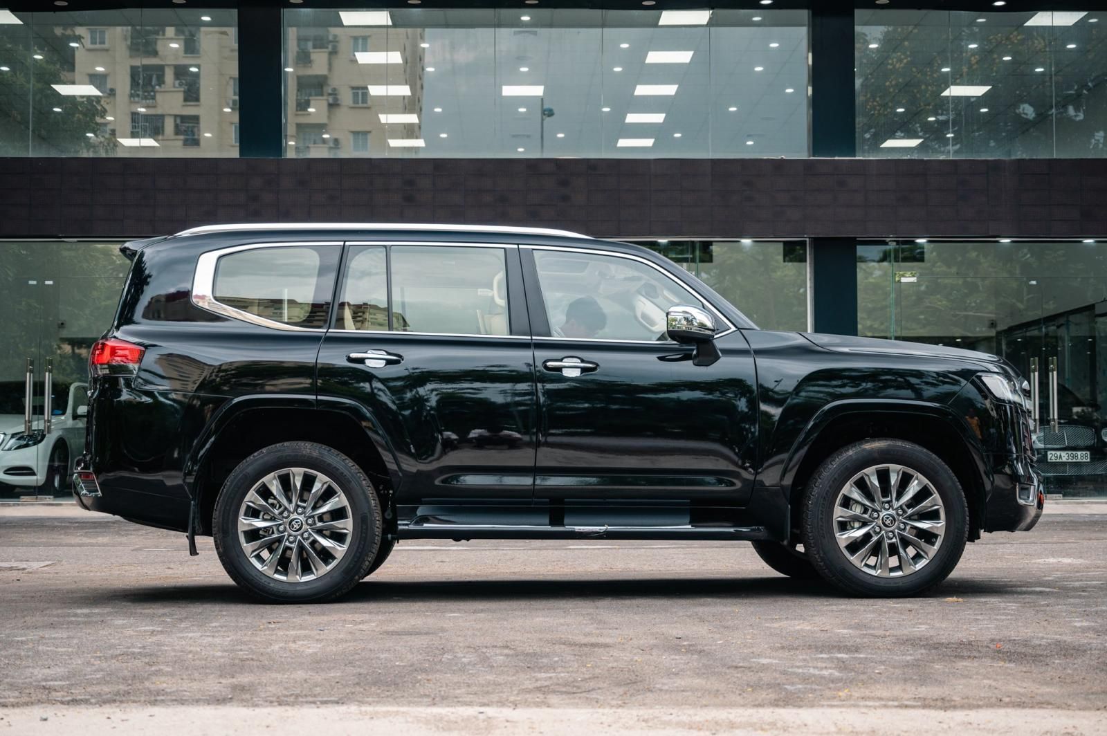 Toyota Land Cruiser 2022 - Nhập khẩu nguyên chiếc