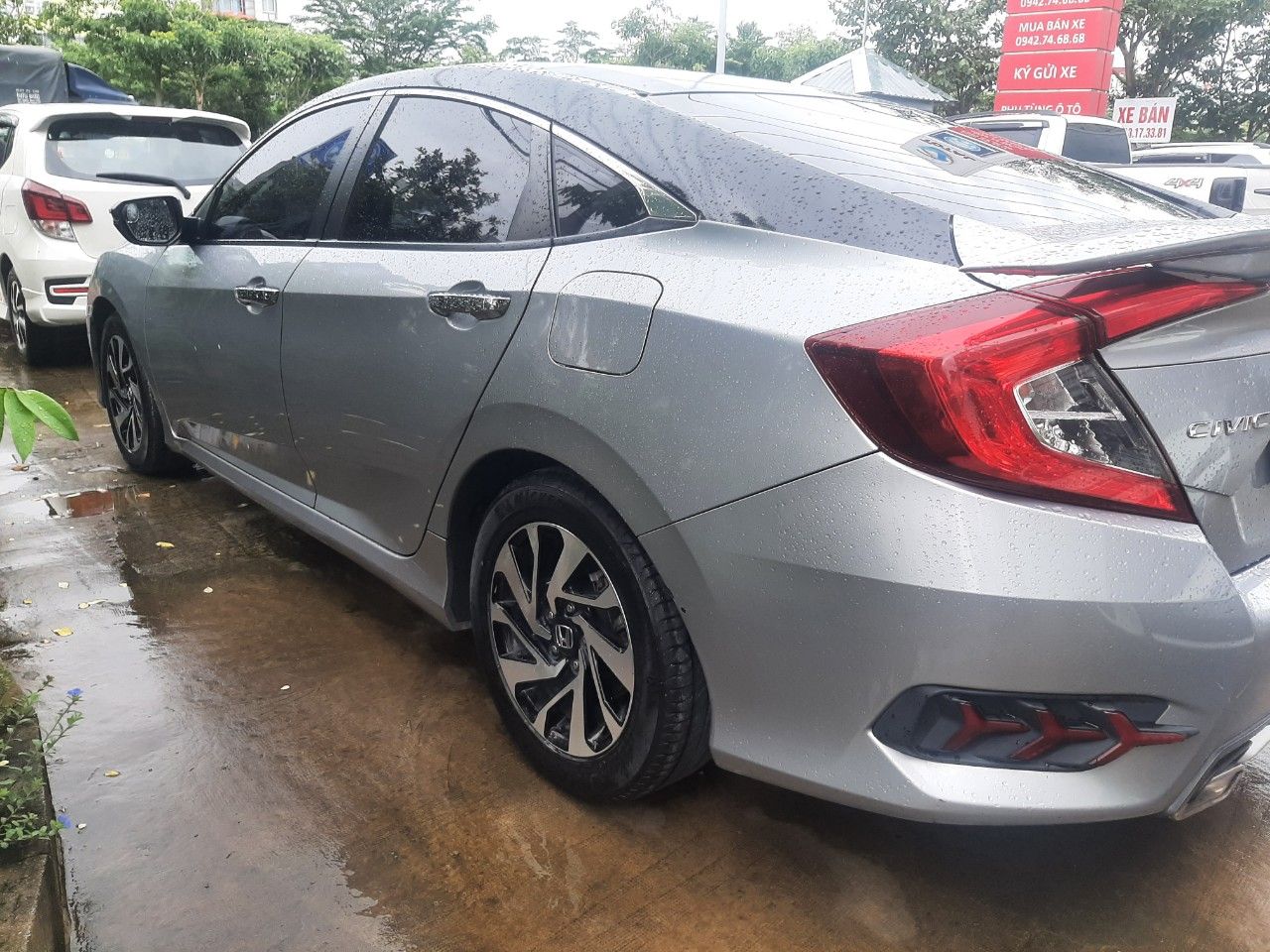 Honda Civic 2018 - Xe không đâm đụng, tai nạn - ngập nước