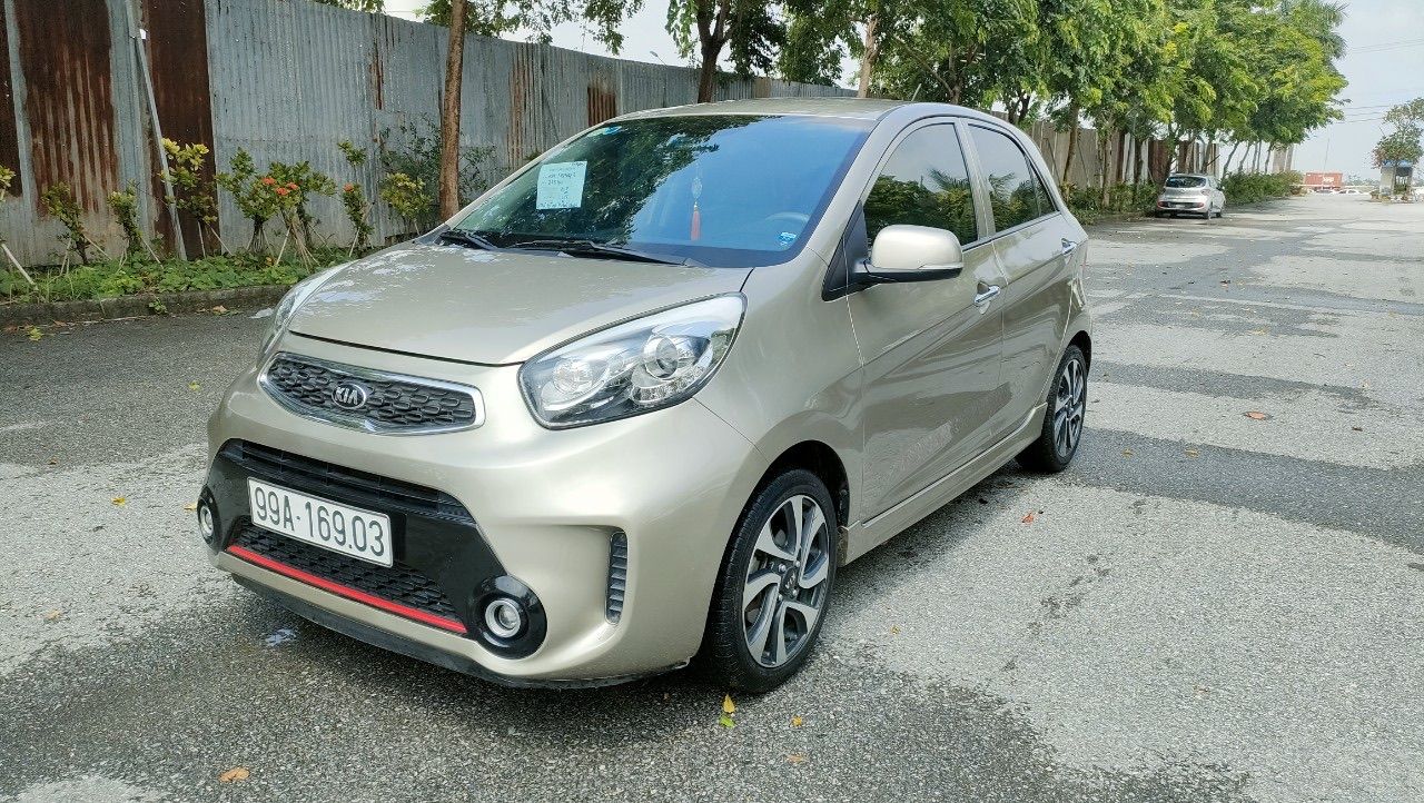 Kia Morning 2017 - Bản đủ nguyên ốc từ mặt máy