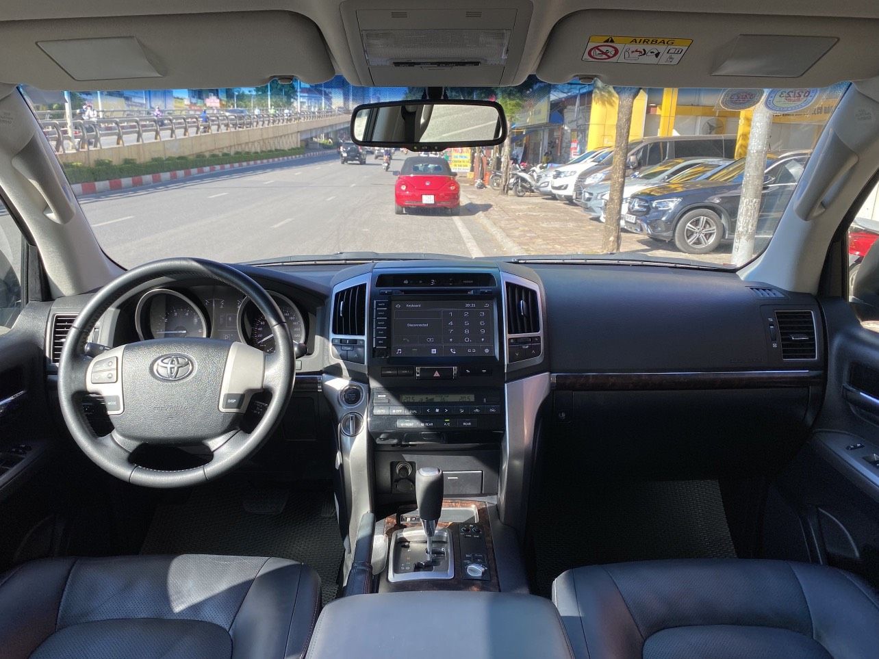 Toyota Land Cruiser 2014 - Màu đen, xe nhập