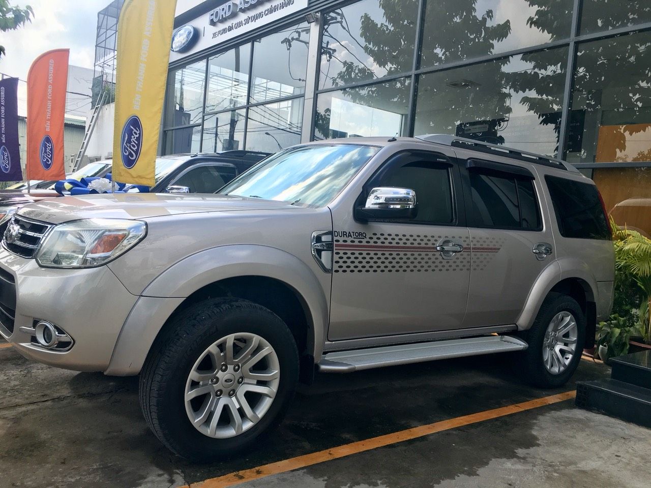 Ford Everest 2014 - Số tự động, chính hãng bán & bảo hành