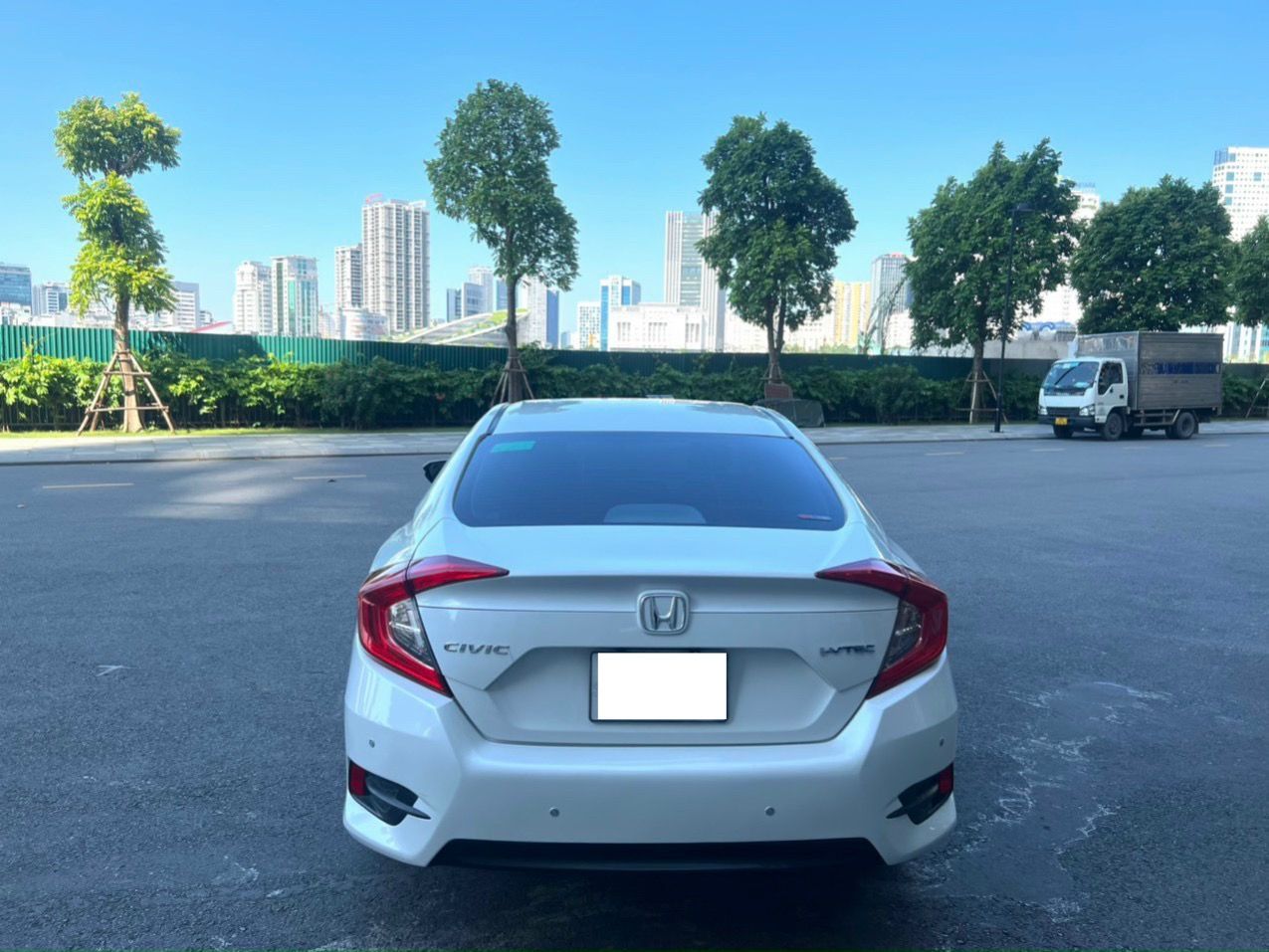 Honda Civic 2019 - Màu trắng biển thành phố