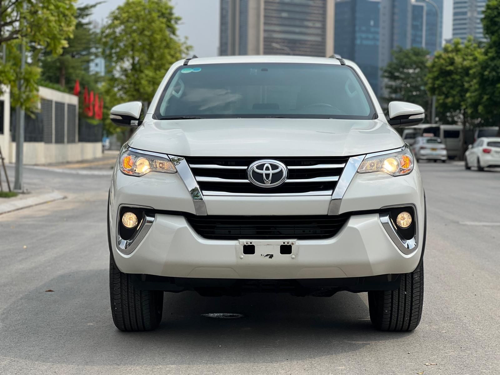 Toyota Fortuner 2017 - Cần bán xe đăng ký lần đầu 2017 chính chủ giá tốt 875tr