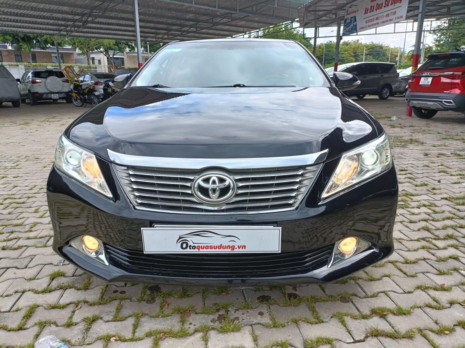 Toyota Camry 2013 - Xe màu đen