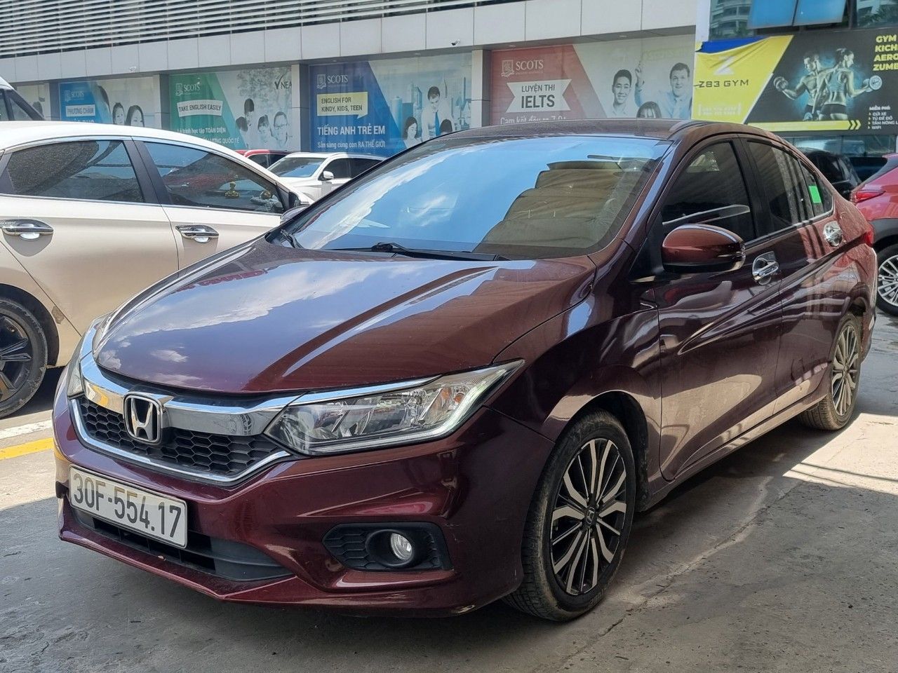 Honda City 2018 - Biển 30F, 1 chủ từ đầu, xe đi giữ gìn mới tinh, giá hữu nghị