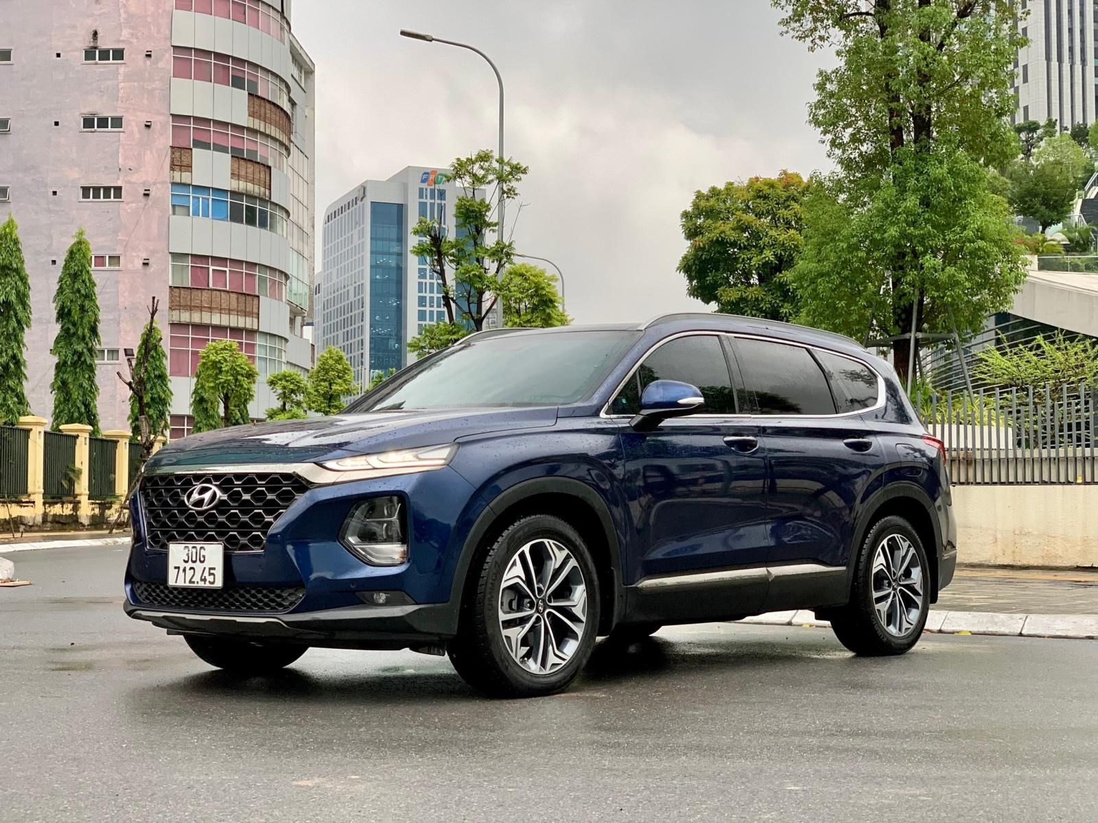 Hyundai Santa Fe 2020 - Màu xanh, bao check, tặng thẻ chăm xe 1 năm