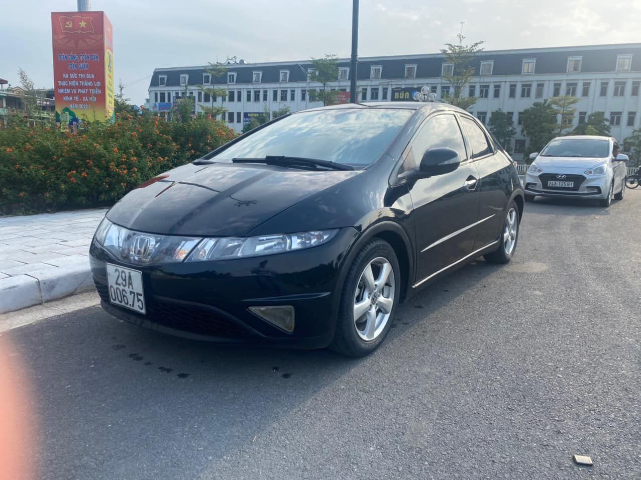 Honda Civic 2006 - Màu đen số sàn, 290tr