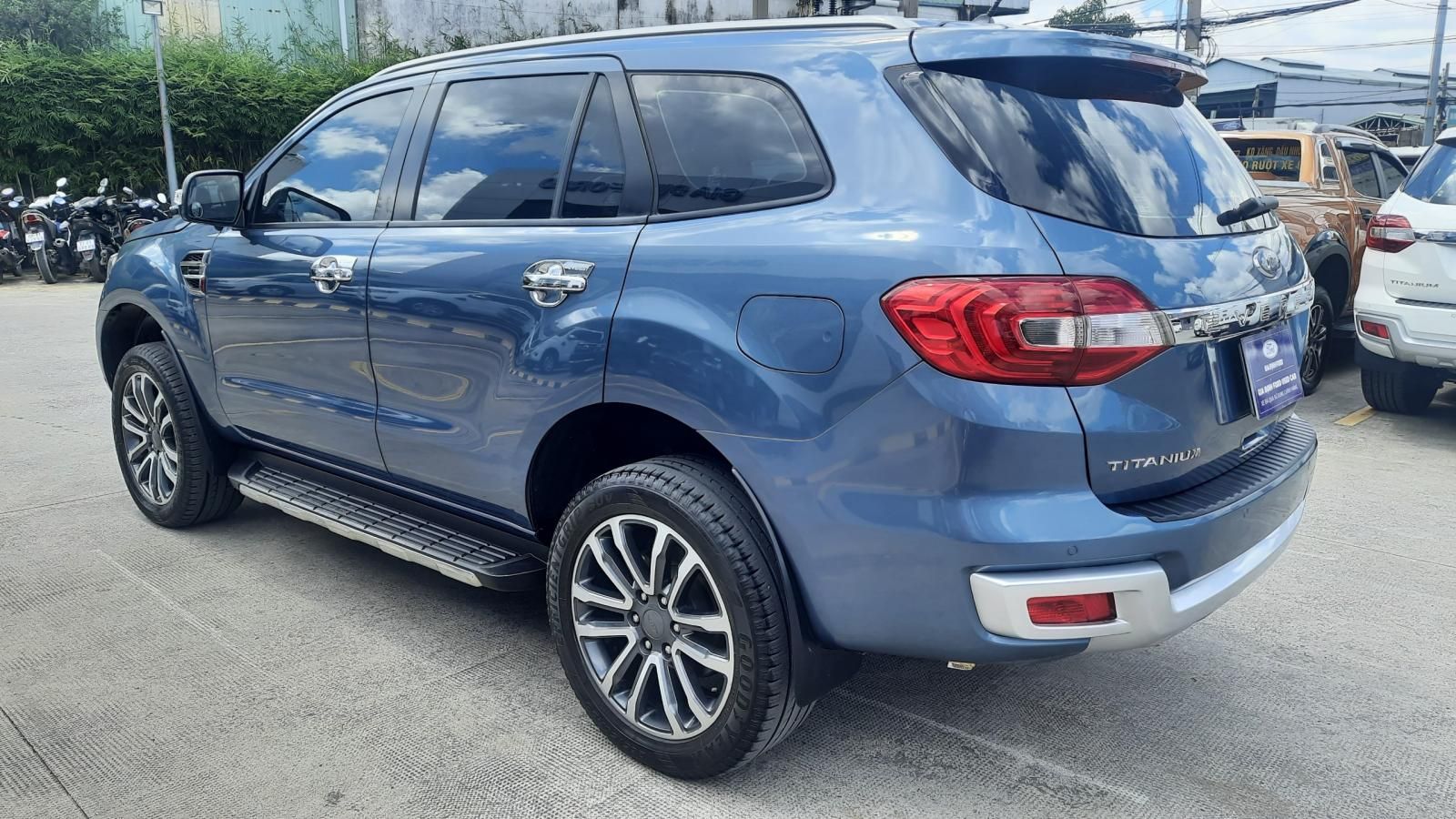 Ford Everest 2019 - Xe còn rất mới