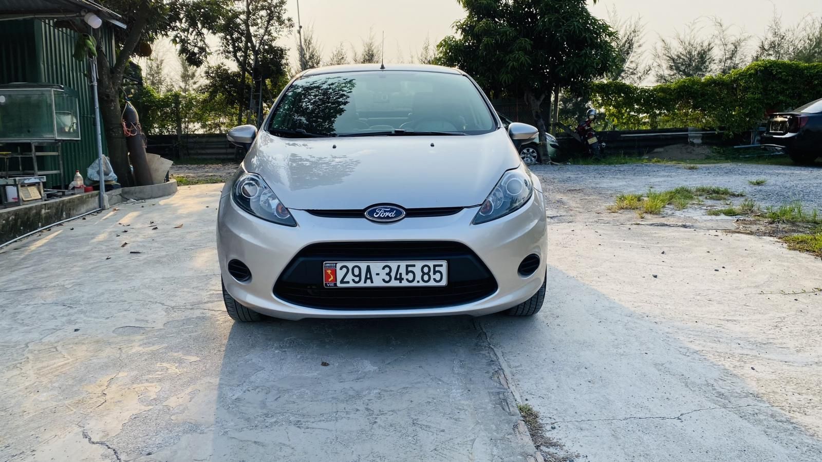 Ford Fiesta 2011 - Xe bản đủ số sàn