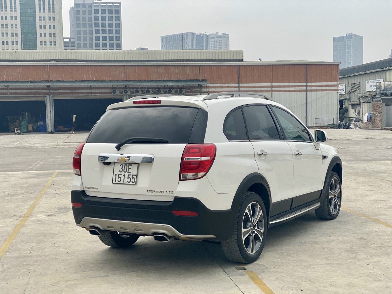 Chevrolet Captiva 2016 - Màu trắng